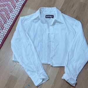 Katie J NYC White Button Down cropped shirt